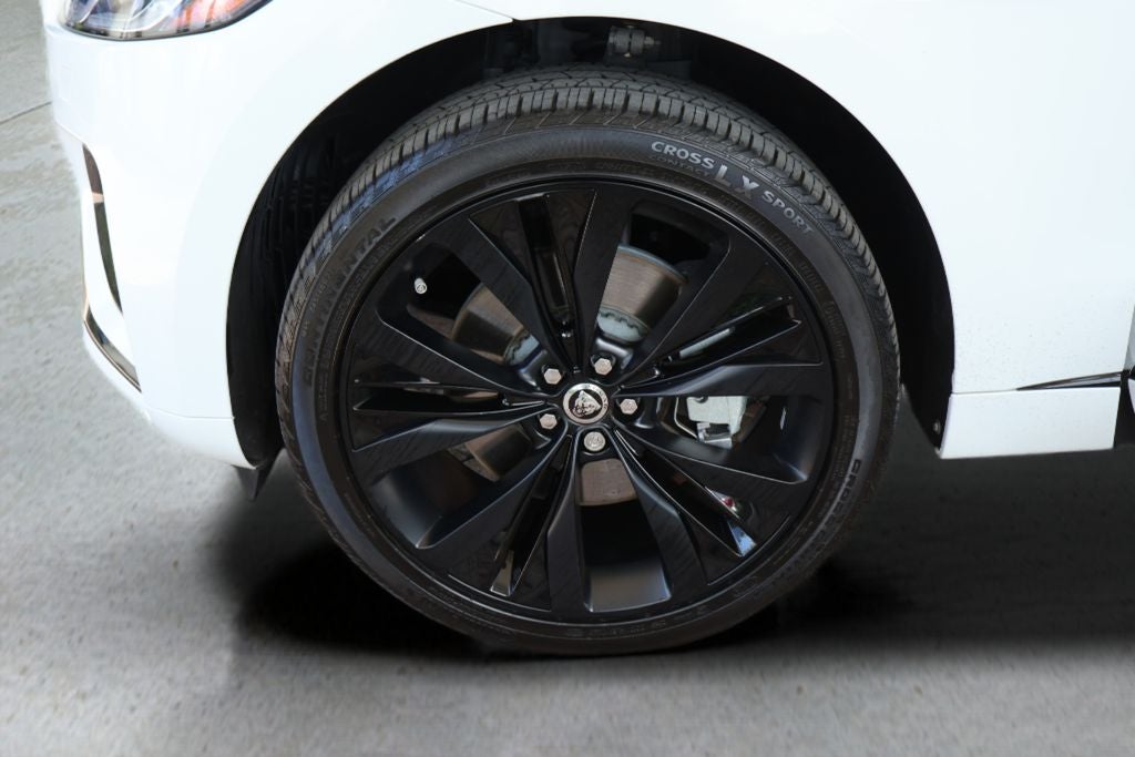2024 Jaguar F-PACE P400 R-Dynamic S