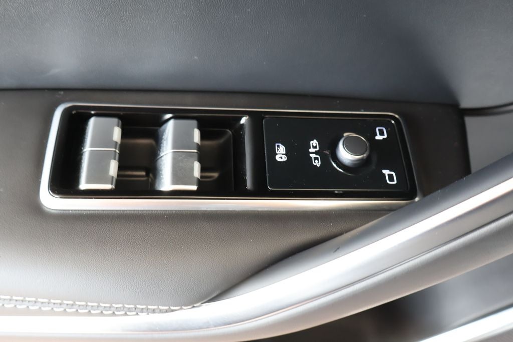 2024 Jaguar F-PACE P400 R-Dynamic S
