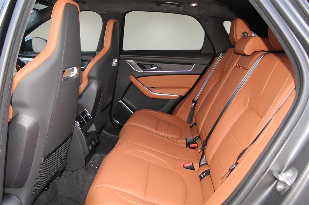 2026 Jaguar F-PACE P400 R-Dynamic S