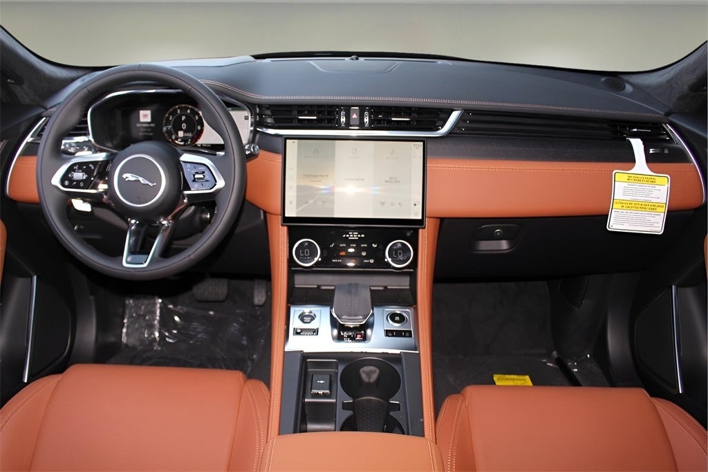 2026 Jaguar F-PACE P400 R-Dynamic S