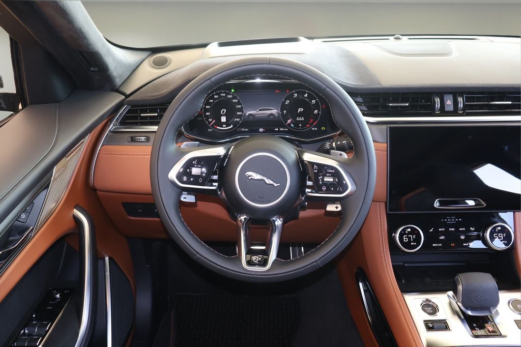 2026 Jaguar F-PACE SVR