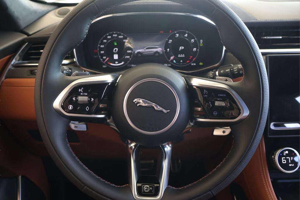 2026 Jaguar F-PACE SVR