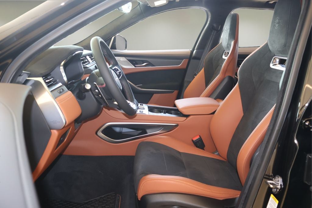2026 Jaguar F-PACE SVR
