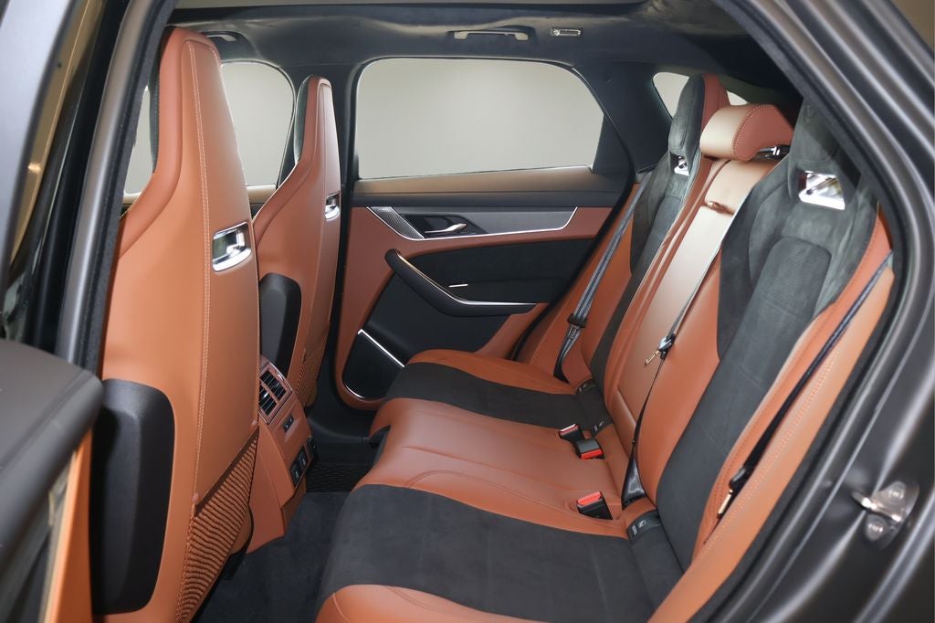2026 Jaguar F-PACE SVR