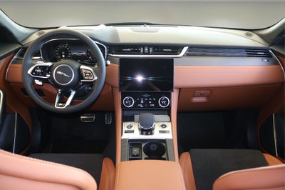 2026 Jaguar F-PACE SVR