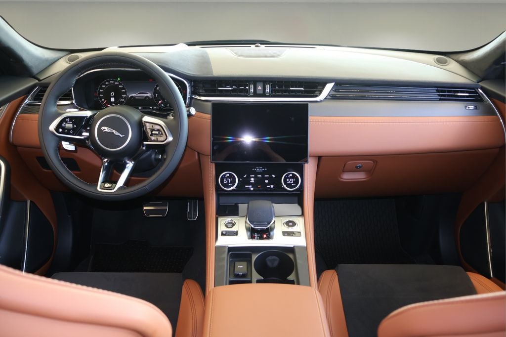 2026 Jaguar F-PACE SVR