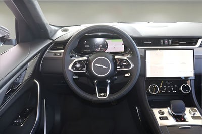 2026 Jaguar F-PACE SVR