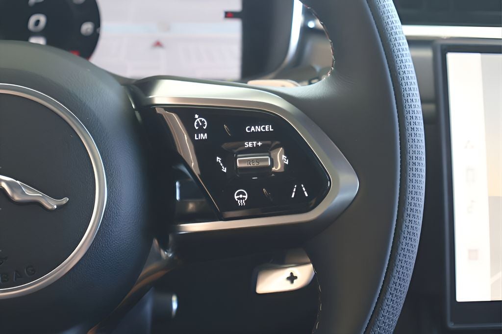 2026 Jaguar F-PACE SVR
