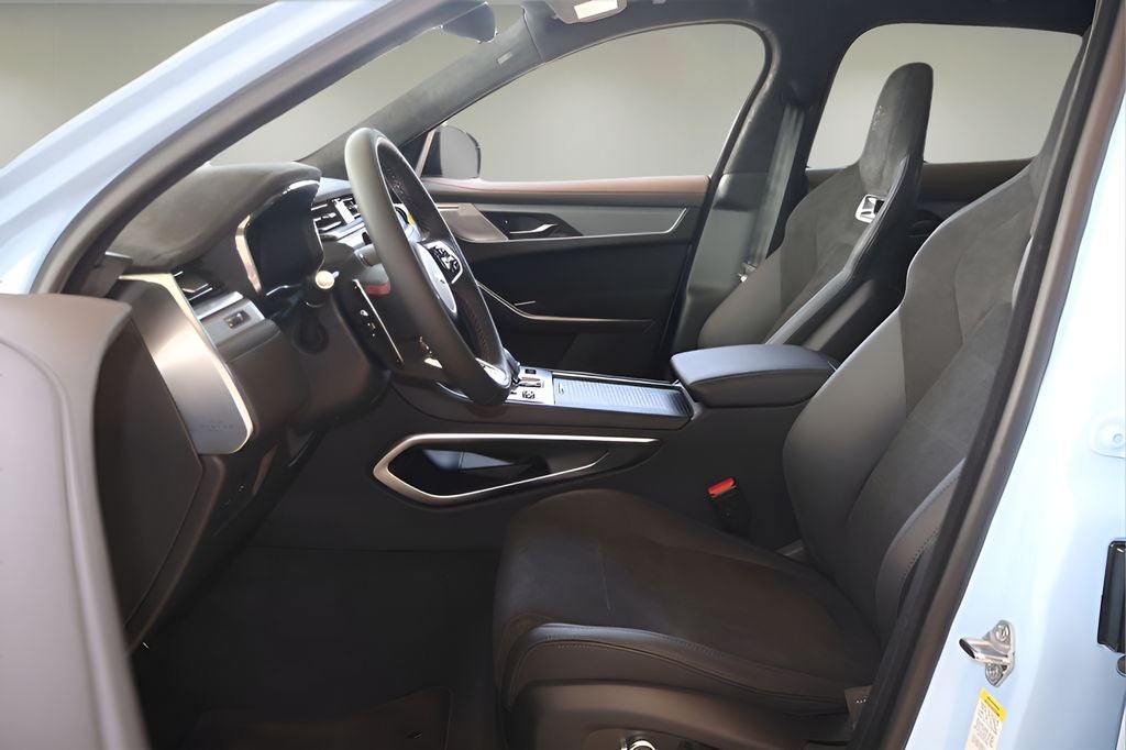 2026 Jaguar F-PACE SVR