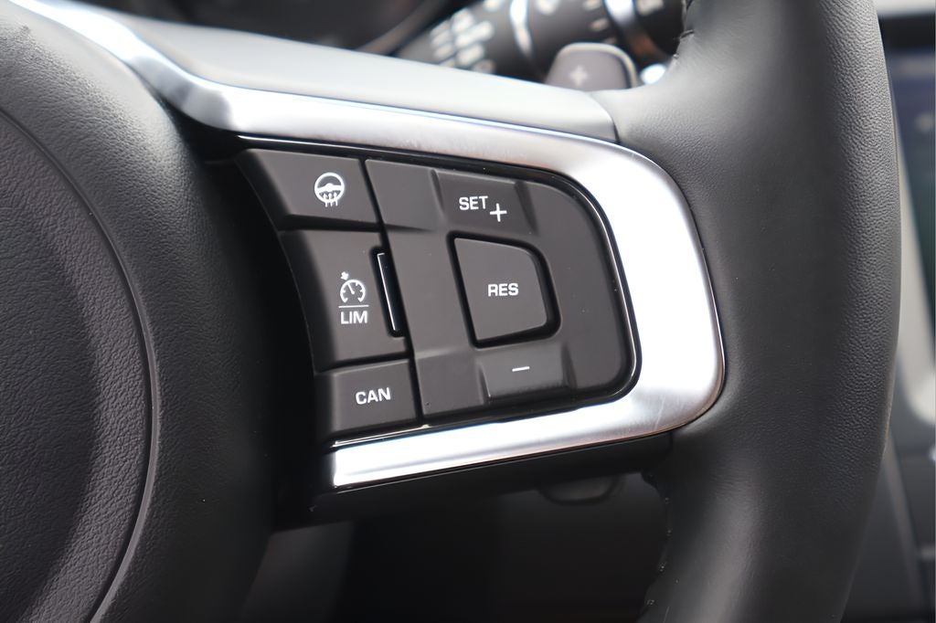 2019 Jaguar E-PACE SE