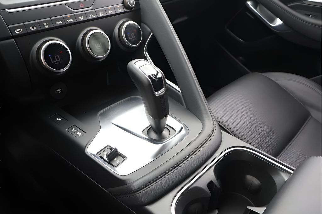 2019 Jaguar E-PACE SE