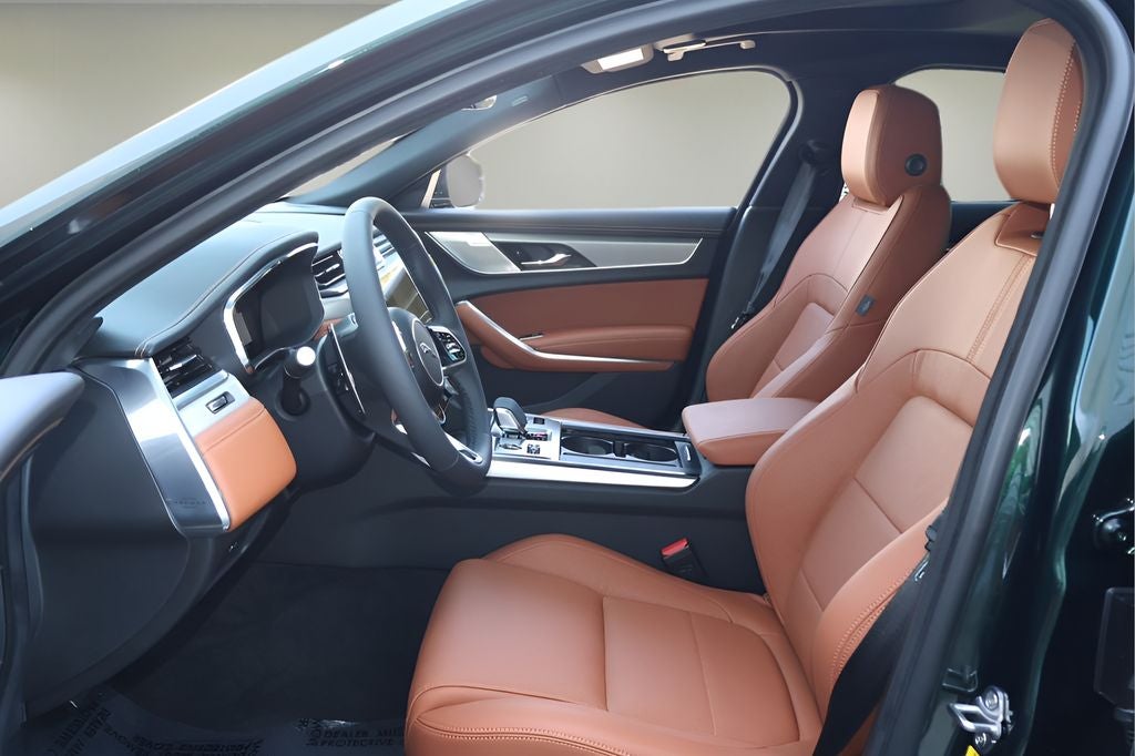 2024 Jaguar XF R-Dynamic SE