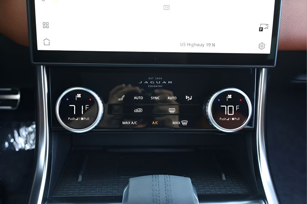 2024 Jaguar XF R-Dynamic SE