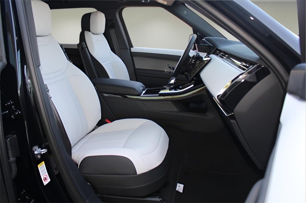 2025 Land Rover Range Rover Sport Dynamic SE