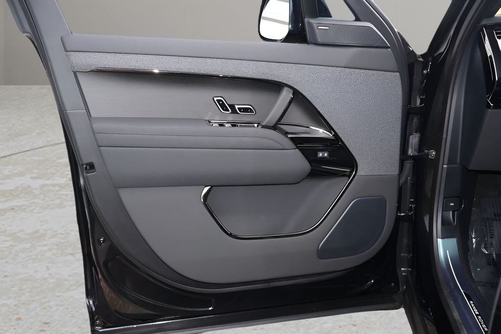 2026 Land Rover Range Rover Sport Dynamic SE