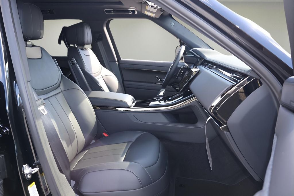 2026 Land Rover Range Rover Sport Dynamic SE