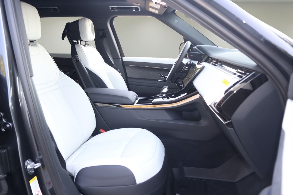 2026 Land Rover Range Rover Sport Dynamic SE