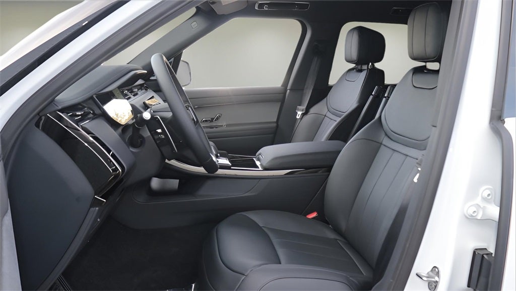 2026 Land Rover Range Rover Sport SE