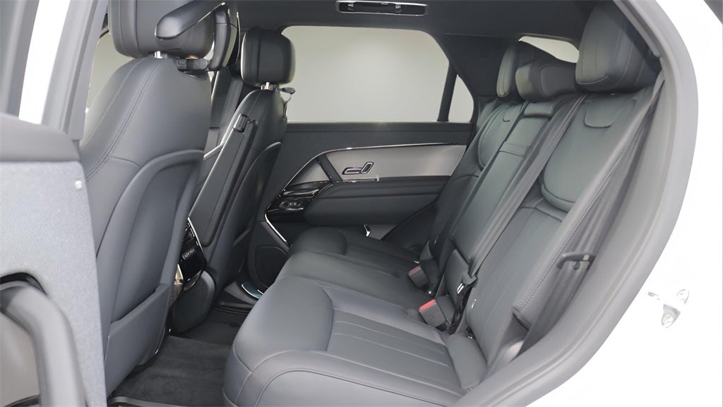 2026 Land Rover Range Rover Sport SE