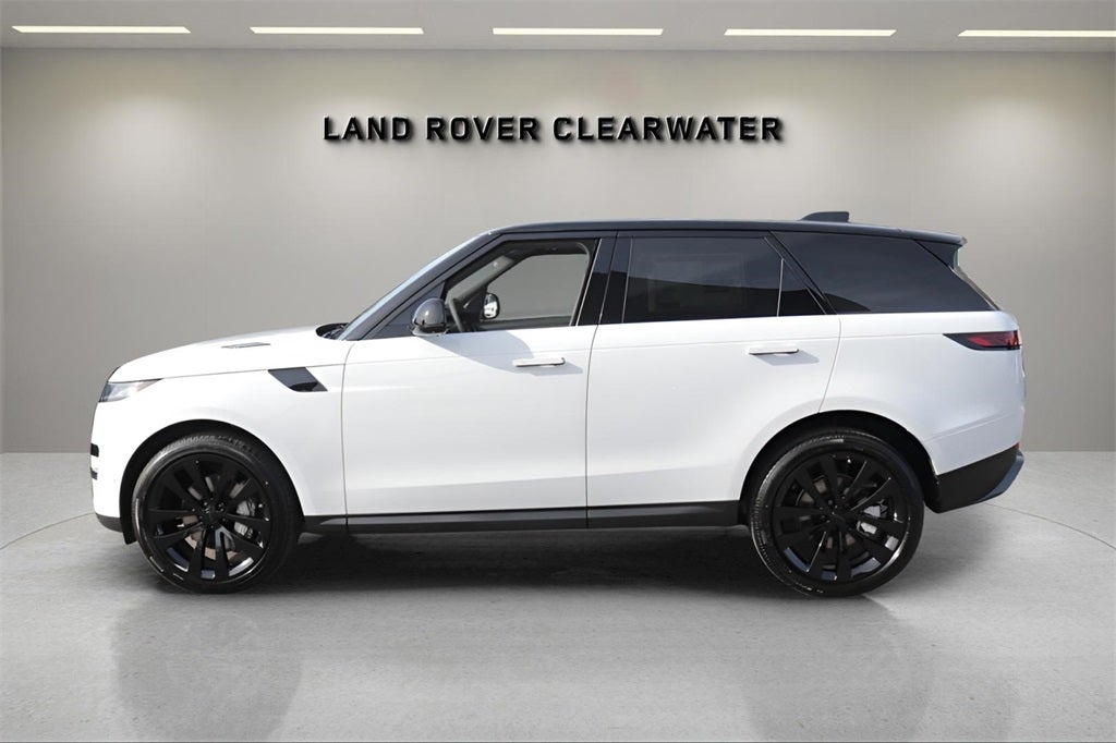 2026 Land Rover Range Rover Sport SE