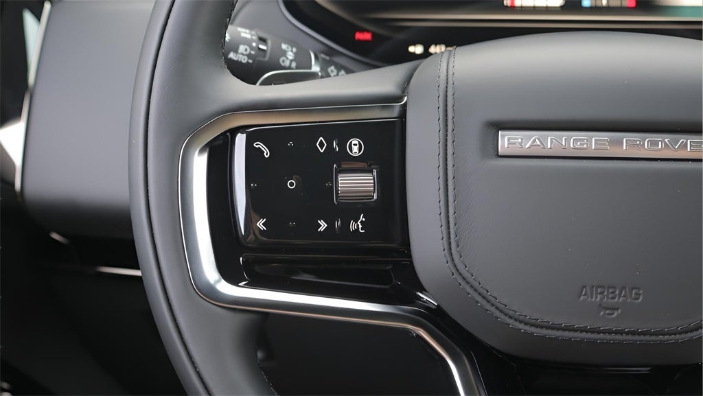 2026 Land Rover Range Rover Sport SE