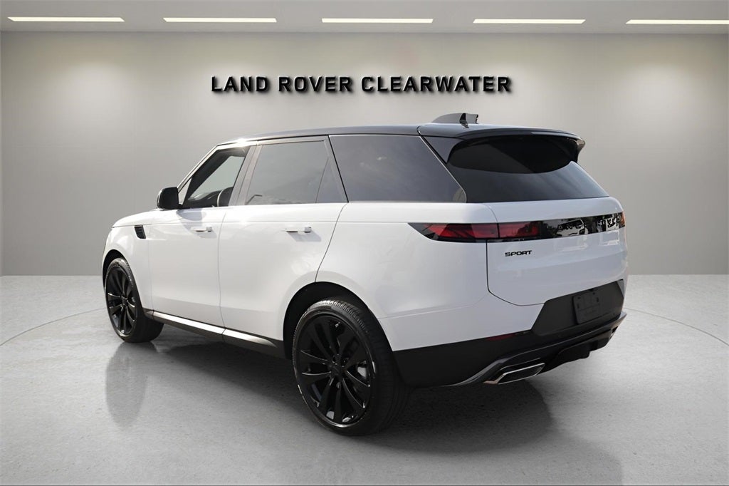 2026 Land Rover Range Rover Sport SE