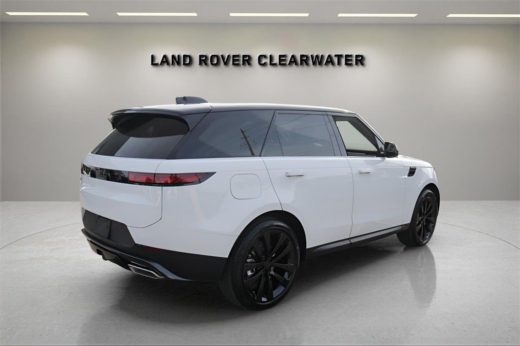 2026 Land Rover Range Rover Sport SE