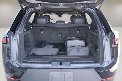 2026 Land Rover Range Rover Sport SE