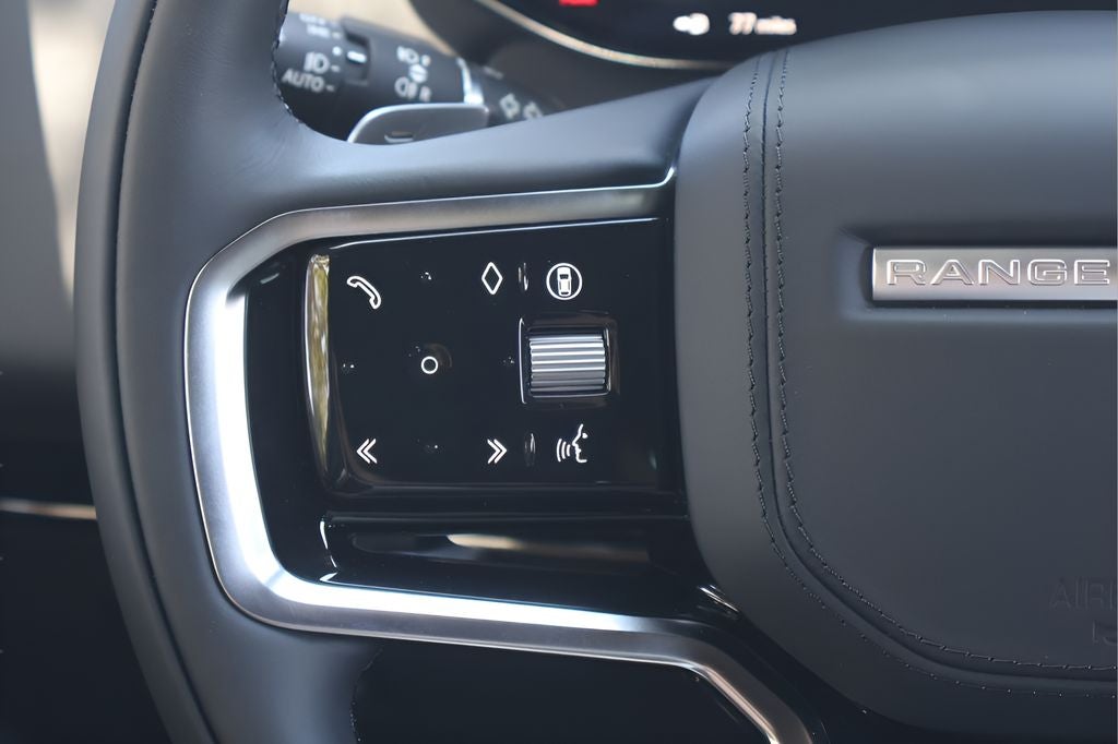 2026 Land Rover Range Rover Sport SE