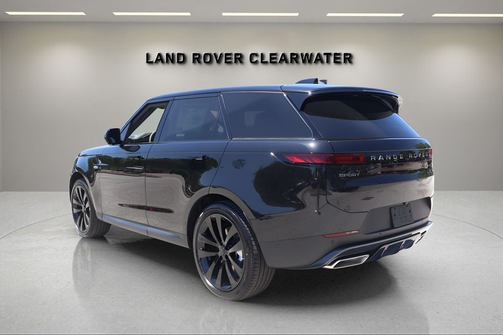 2026 Land Rover Range Rover Sport SE