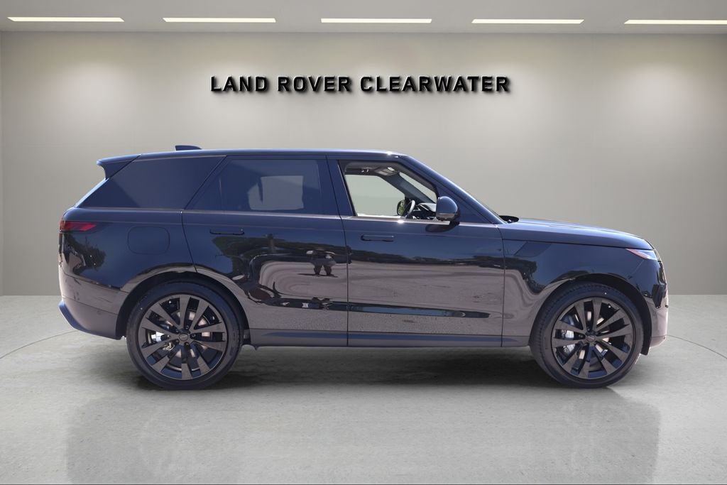 2026 Land Rover Range Rover Sport SE