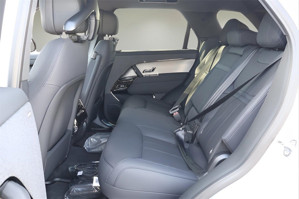 2026 Land Rover Range Rover Sport SE