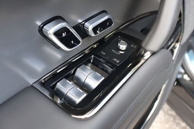 2026 Land Rover Range Rover Sport SE