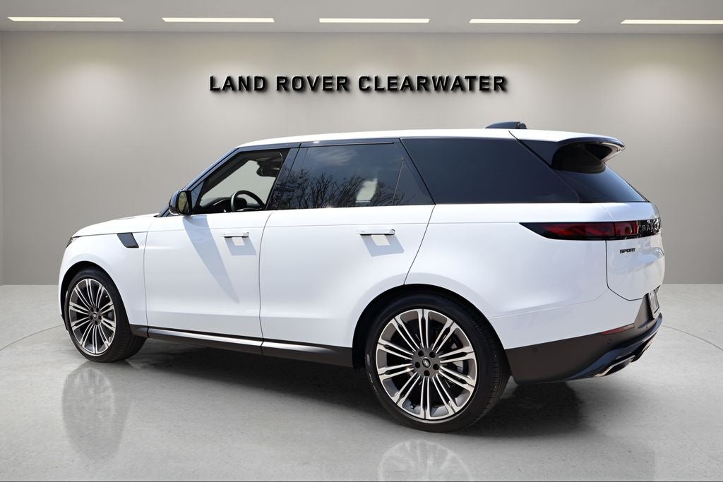 2025 Land Rover Range Rover Sport SE