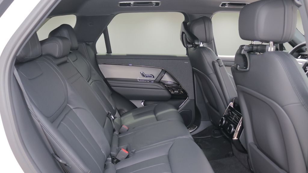 2027 Land Rover Range Rover Sport SE