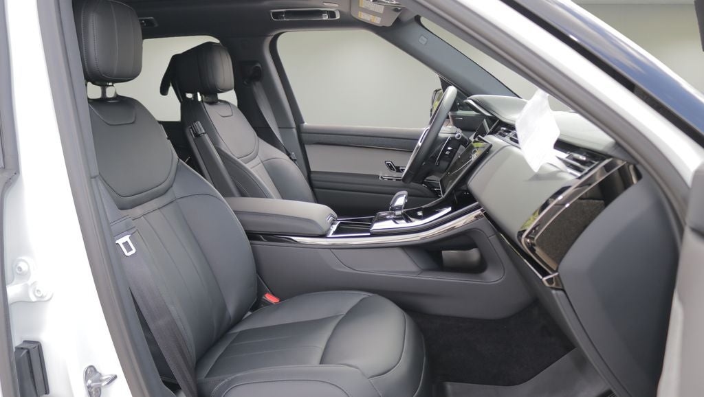 2027 Land Rover Range Rover Sport SE
