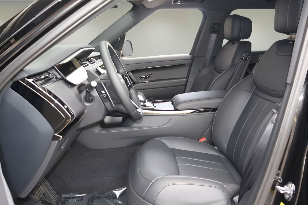 2026 Land Rover Range Rover Sport SE