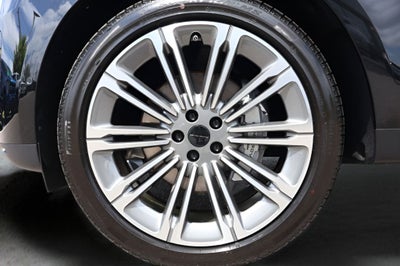 2026 Land Rover Range Rover Sport SE