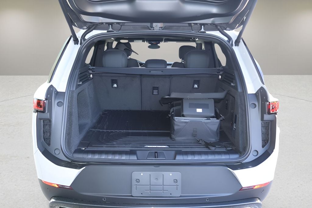 2026 Land Rover Range Rover Sport SE