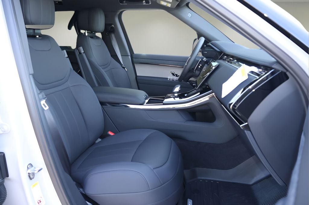 2026 Land Rover Range Rover Sport SE