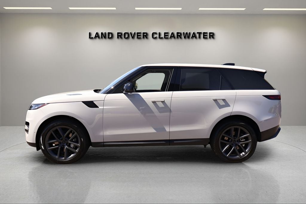 2026 Land Rover Range Rover Sport SE