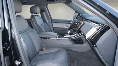 2026 Land Rover Range Rover Sport SE