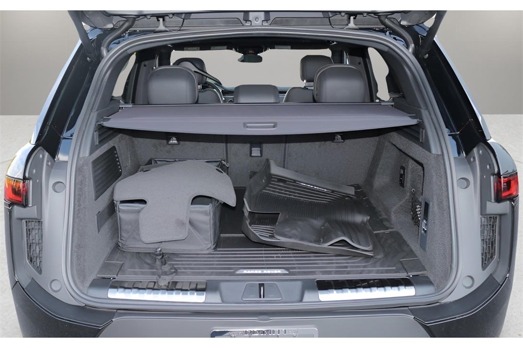 2026 Land Rover Range Rover Sport SE