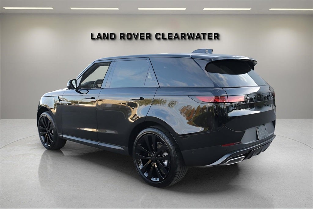2026 Land Rover Range Rover Sport SE