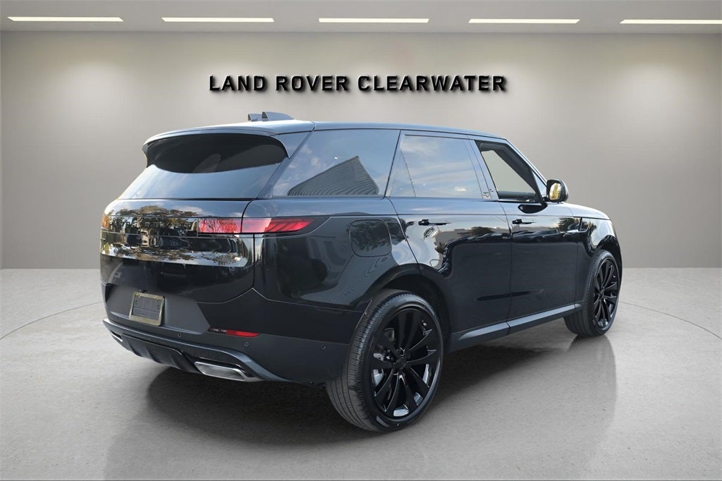 2026 Land Rover Range Rover Sport SE