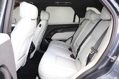 2026 Land Rover Range Rover Sport SE