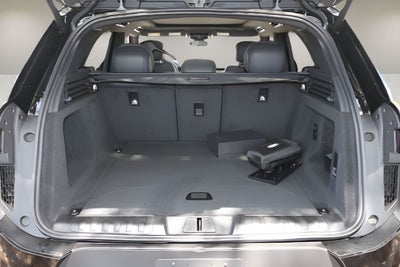 2026 Land Rover Range Rover Sport SE
