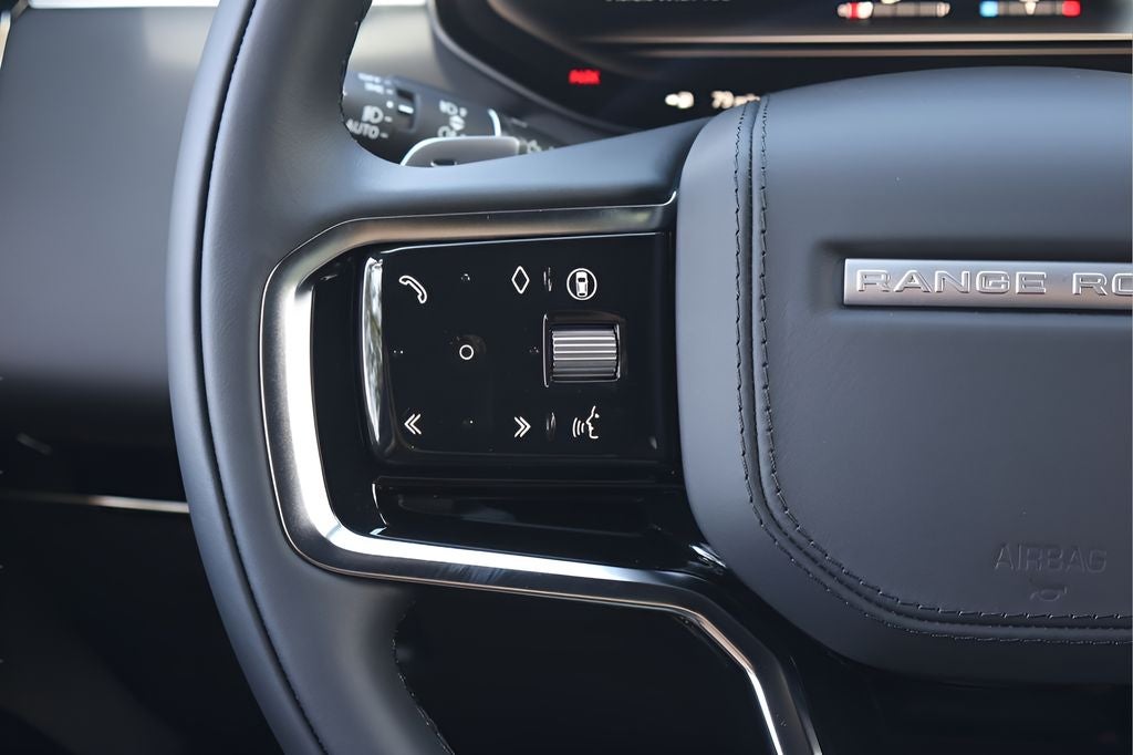 2026 Land Rover Range Rover Sport SE