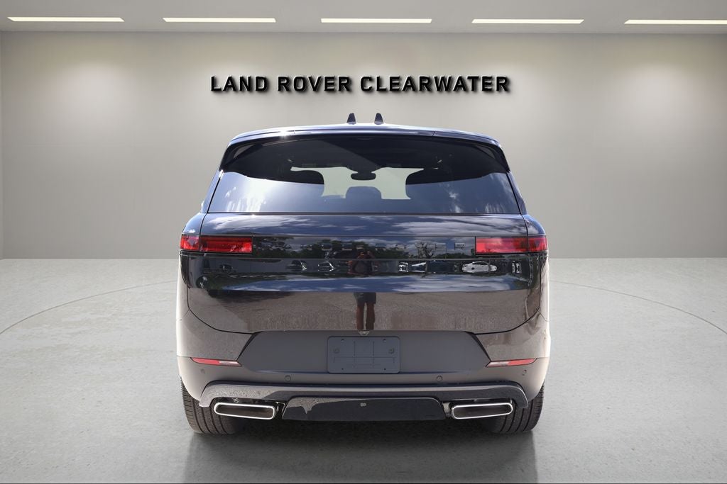 2026 Land Rover Range Rover Sport SE