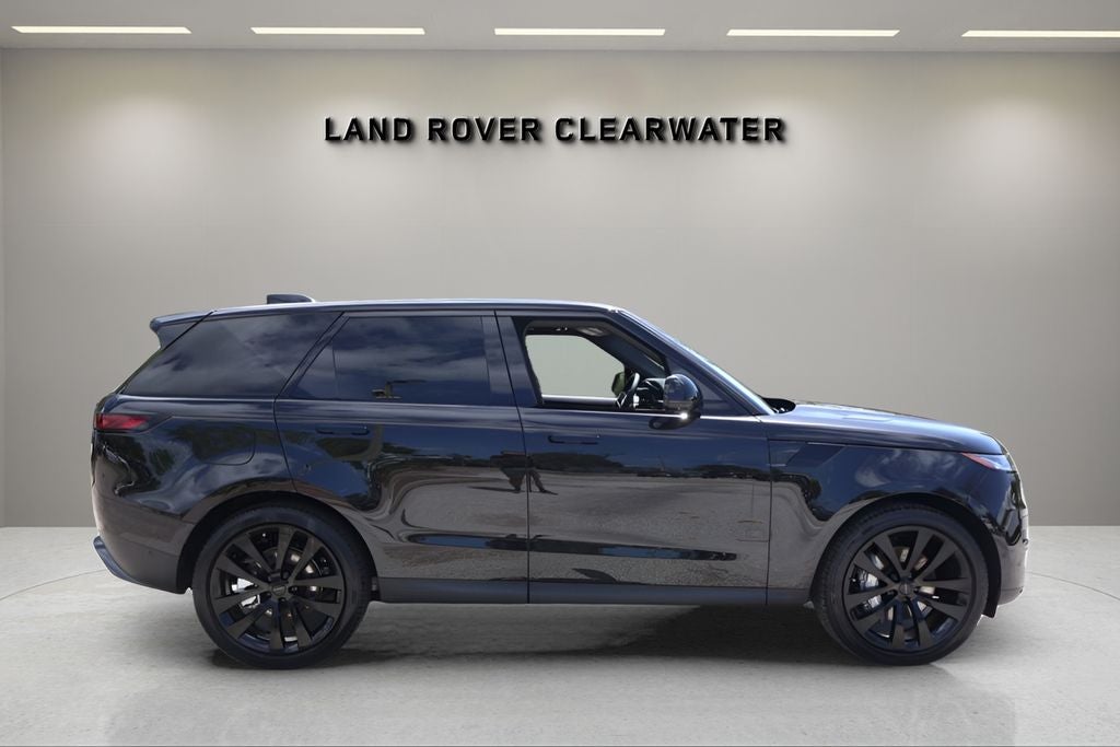 2026 Land Rover Range Rover Sport SE